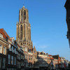 Rijd comfortabel en zorgeloos met Taxi Utreg. Of het nu gaat om luchthaventransfers, groepsvervoer of zakelijke ritten – wij staan altijd voor u klaar in en rondom Utrecht.		