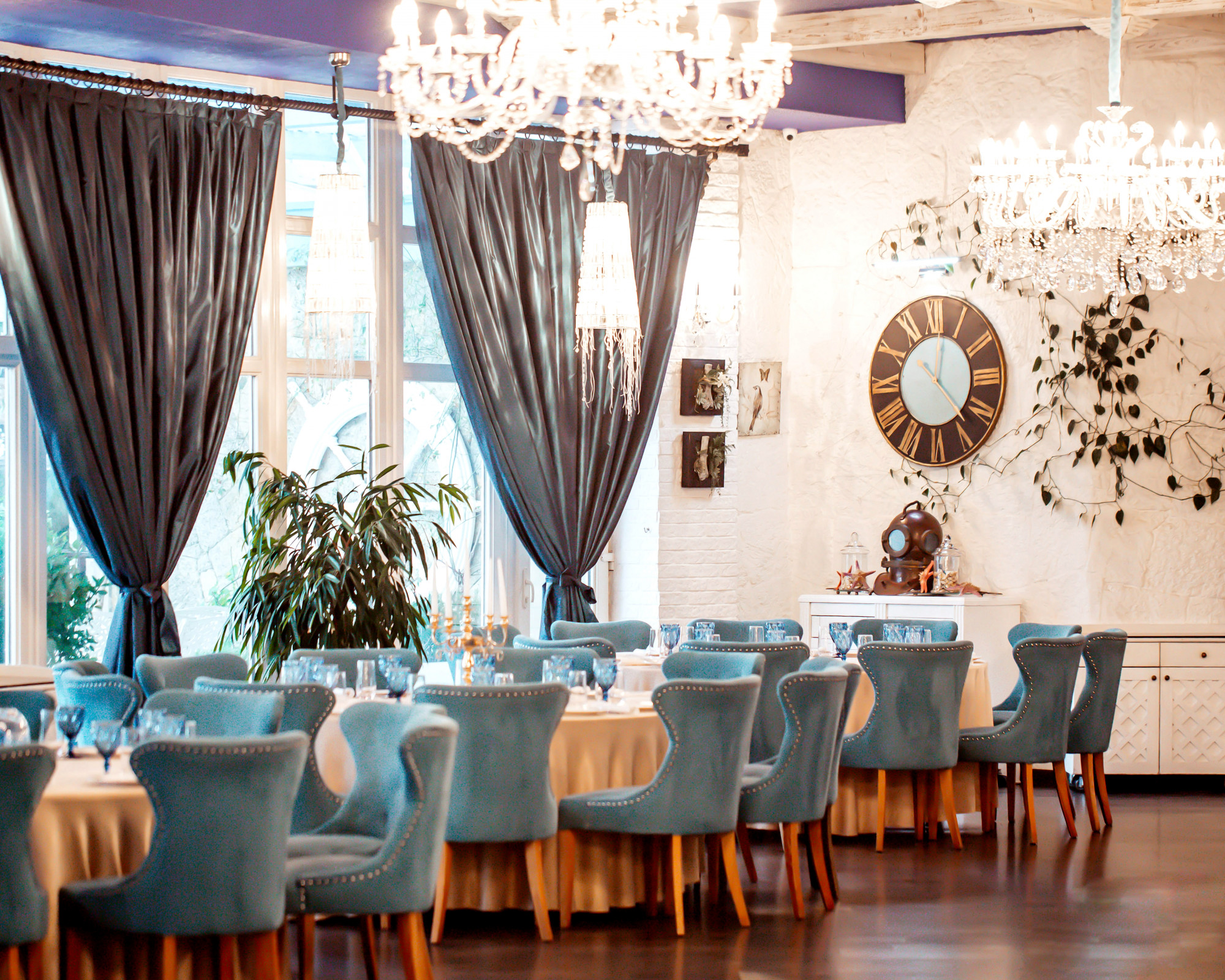 Are you seeking a restaurant fit-out contractor in Dubai? We provide affordable fit-out se...