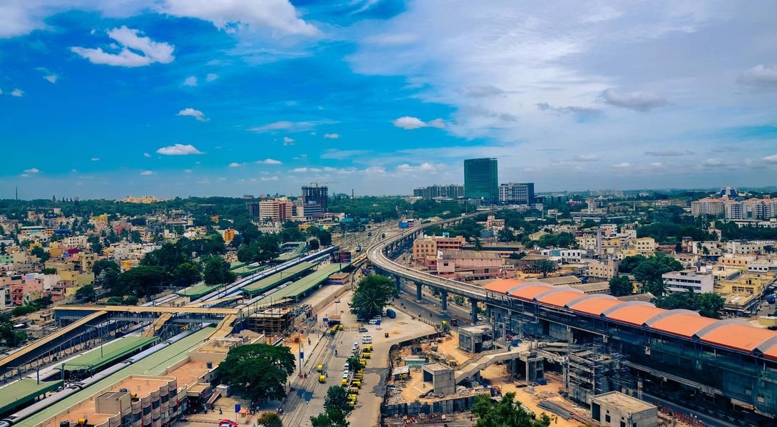 Complete travel guide to Bengaluru, Karnataka. Discover top tourist attractions in Bengalu...