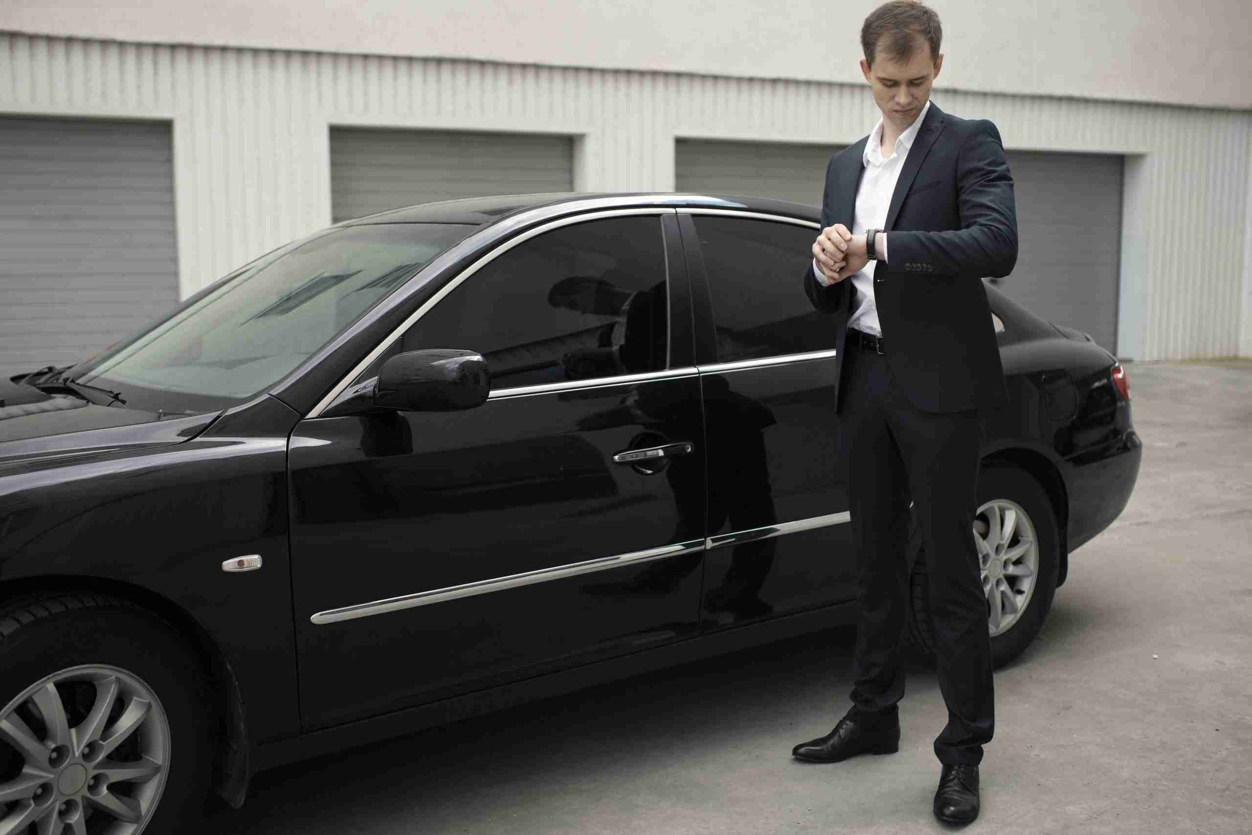 Experience London in ultimate comfort with our luxury chauffeur service. Choose from premi...