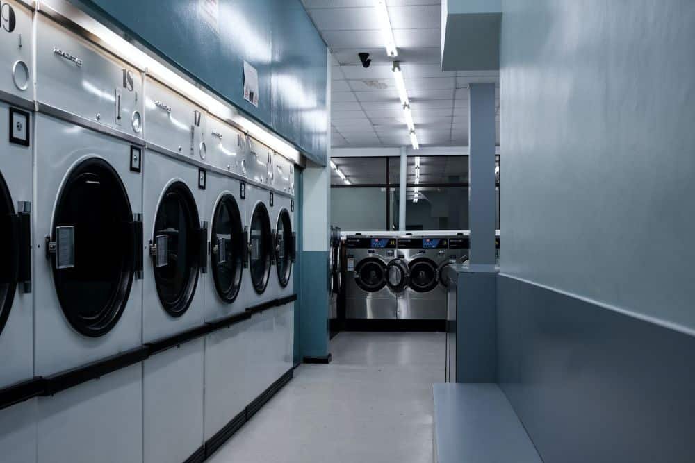 Explore proven strategies for laundry downtime reduction in commercial facilities. Learn h...