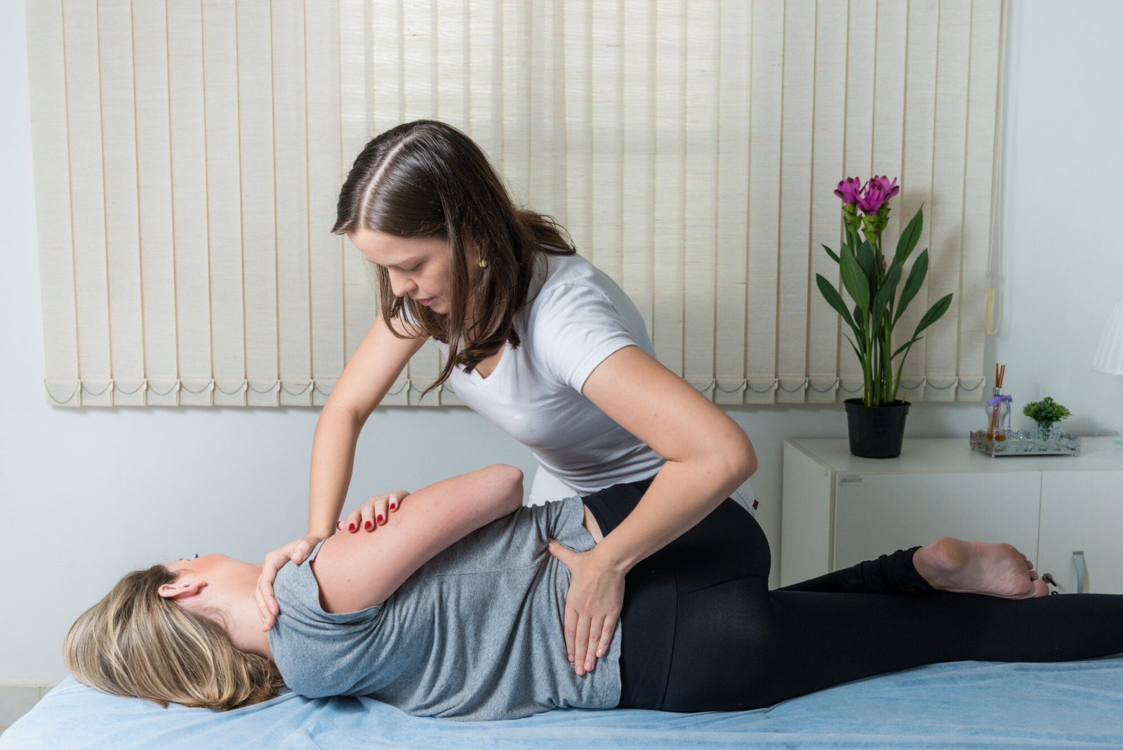 If you’re struggling with back pain, don’t wait. Motus Integrative Health’s back pai...