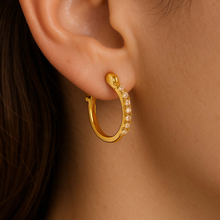 If you're new to buying jewelry online, selecting silver earrings can be an enjoyable proc...