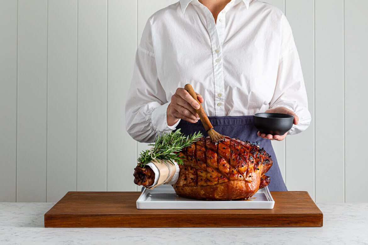 Learn how to glaze a ham with this easy guide. Find the perfect glazed ham recipe for a ha...