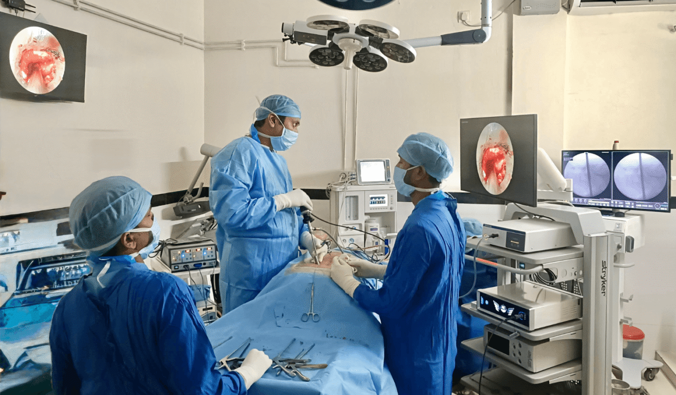 Looking for the best Orthopaedic doctor in Aurangabad? Visit Vardaan Laser Gaya for advanc...