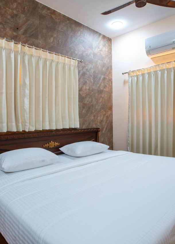 Mugundan's Smart Stay offers premium business travel accommodation in Coimbatore, ranked a...