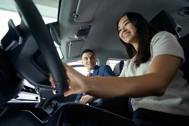  
Looking for a reliable Manual Driving School High Wycombe? EA Driving School offers pro...