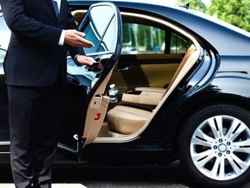 You can find a good transit method by choosing anything you rely on 100%. A dedicated taxi...